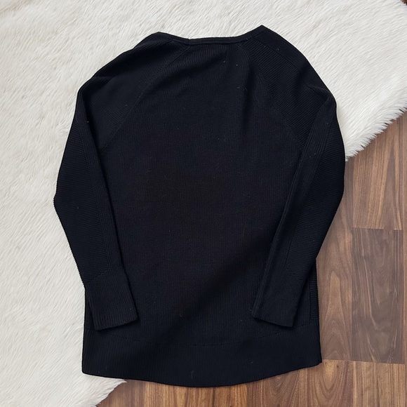Athleta Hanover Refined V-Neck Sweater in Black - Picture 3 of 6